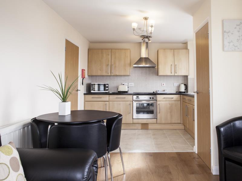 Cheltenham Plaza Apartments Ashchurch Екстер'єр фото